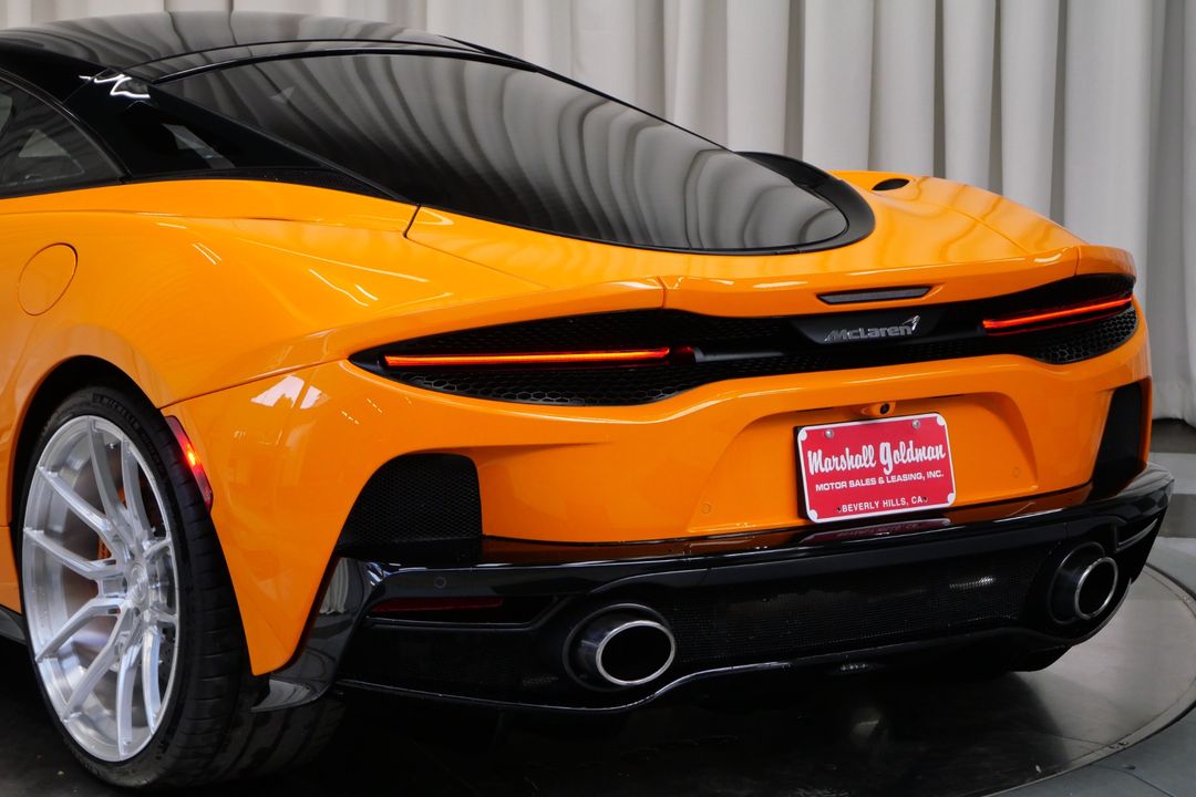 2023 McLaren GT