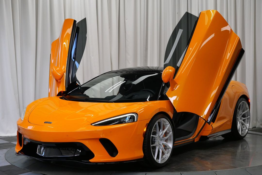 2023 McLaren GT