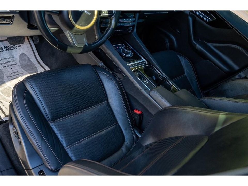 2017 Jaguar F-Pace