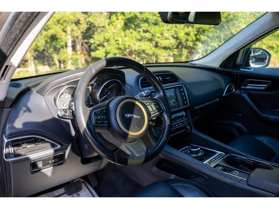 2017 Jaguar F-Pace