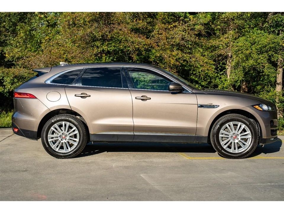 2017 Jaguar F-Pace