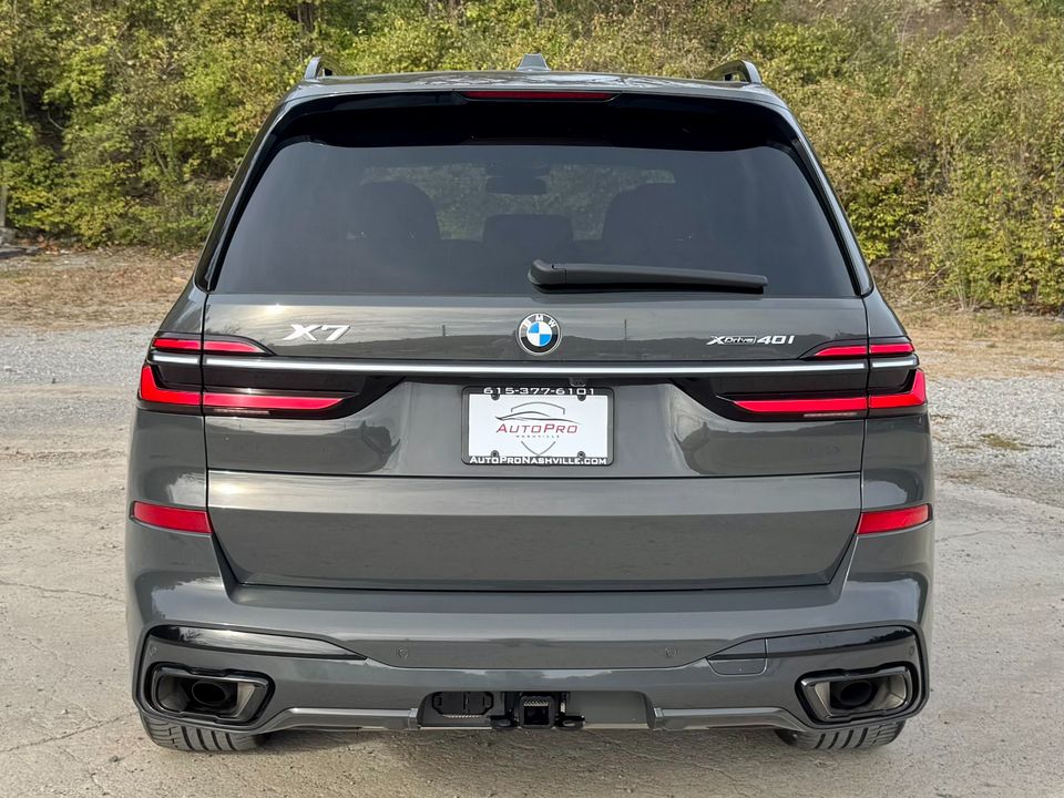 2023 BMW X7