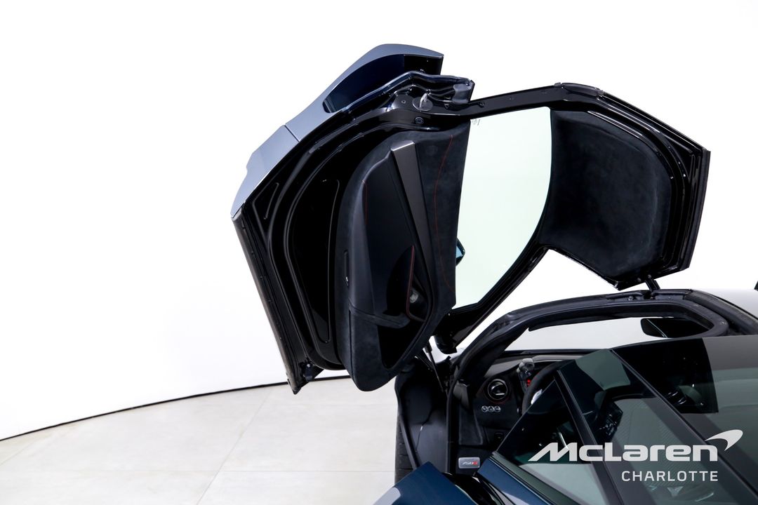 2024 McLaren 750S