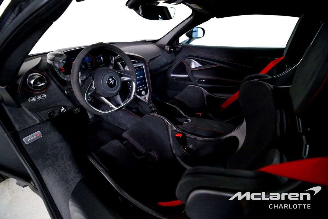 2024 McLaren 750S