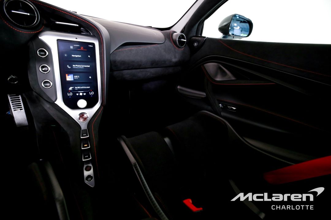 2024 McLaren 750S