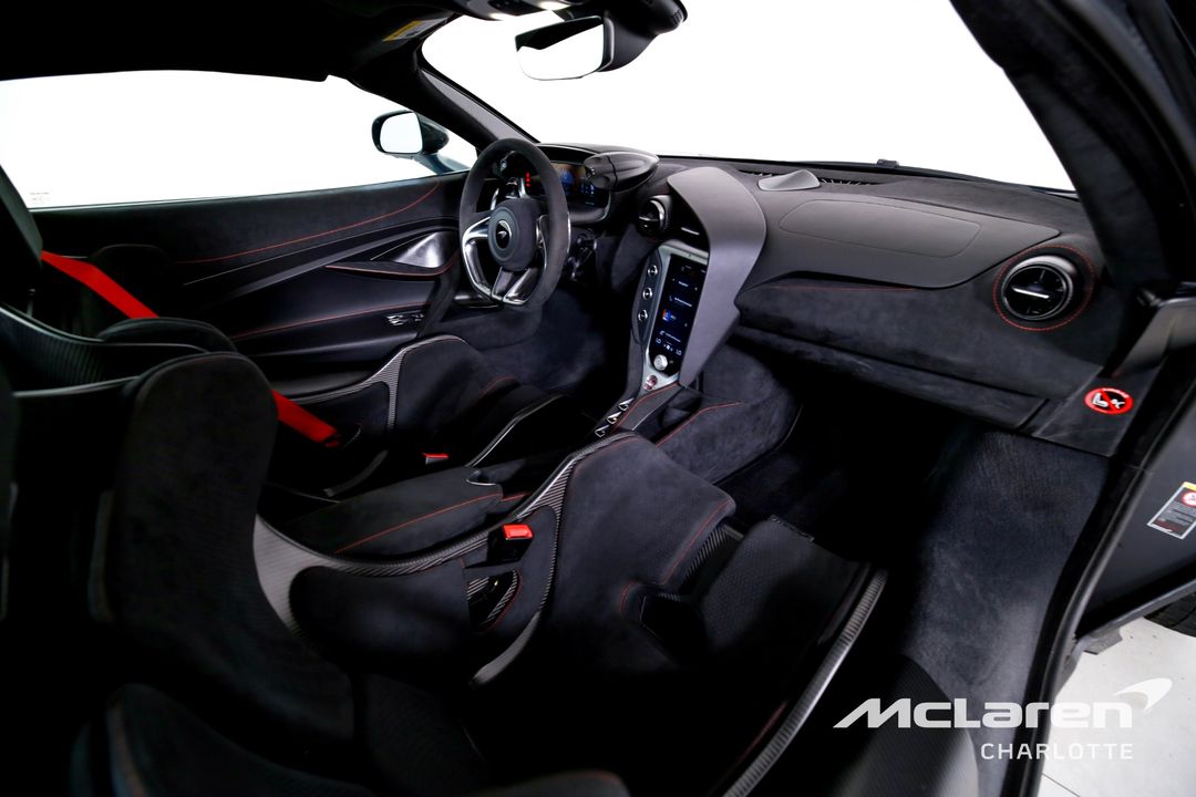 2024 McLaren 750S