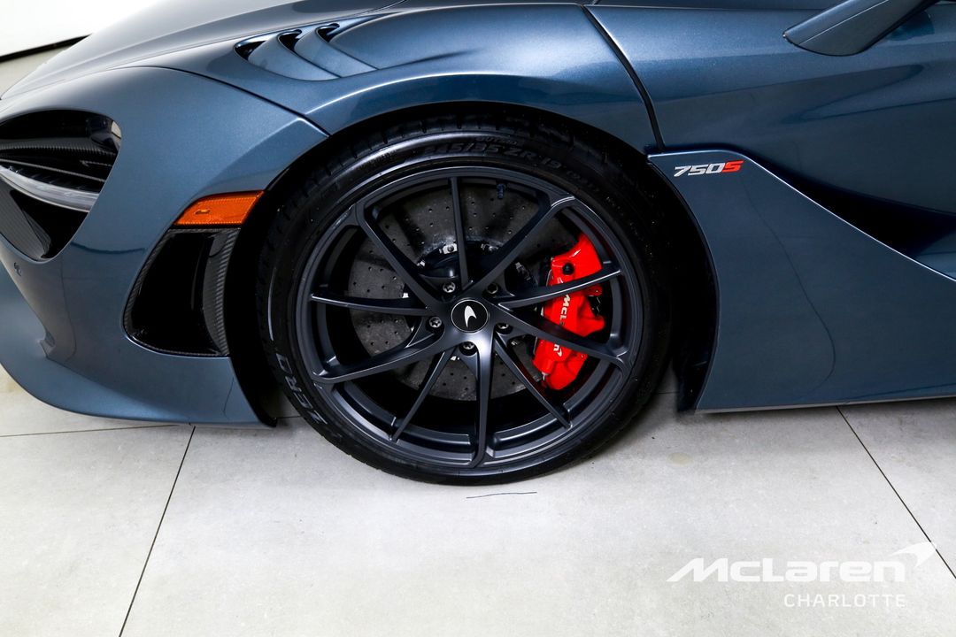 2024 McLaren 750S