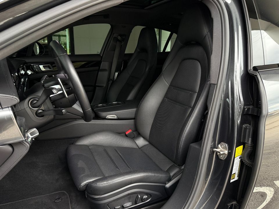 2022 Porsche Panamera
