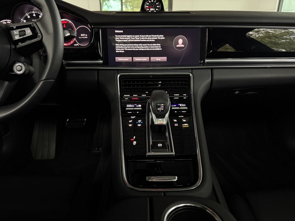 2022 Porsche Panamera