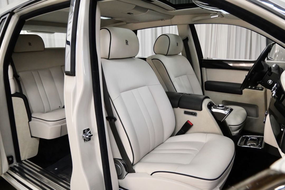 2014 Rolls-Royce Phantom