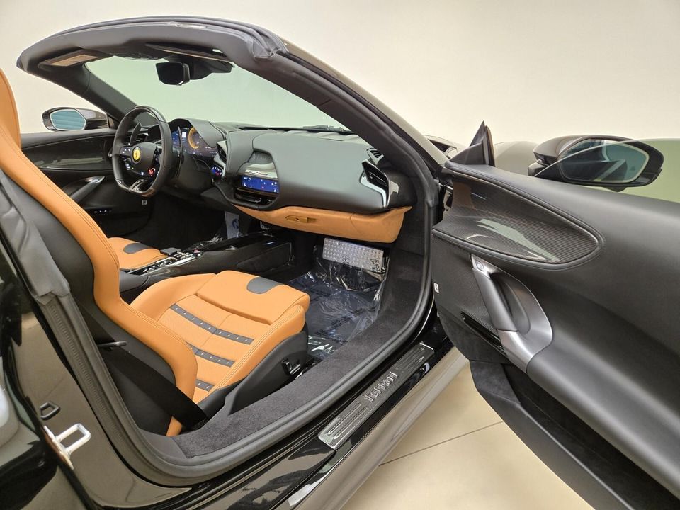 2023 Ferrari SF90 Spider