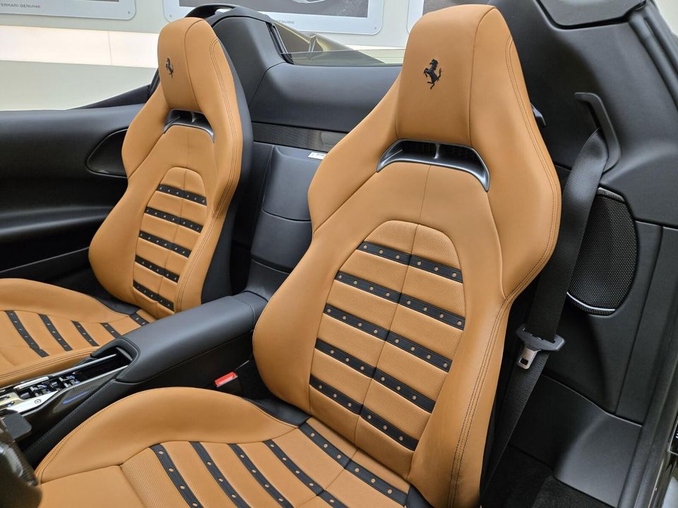 2023 Ferrari SF90 Spider