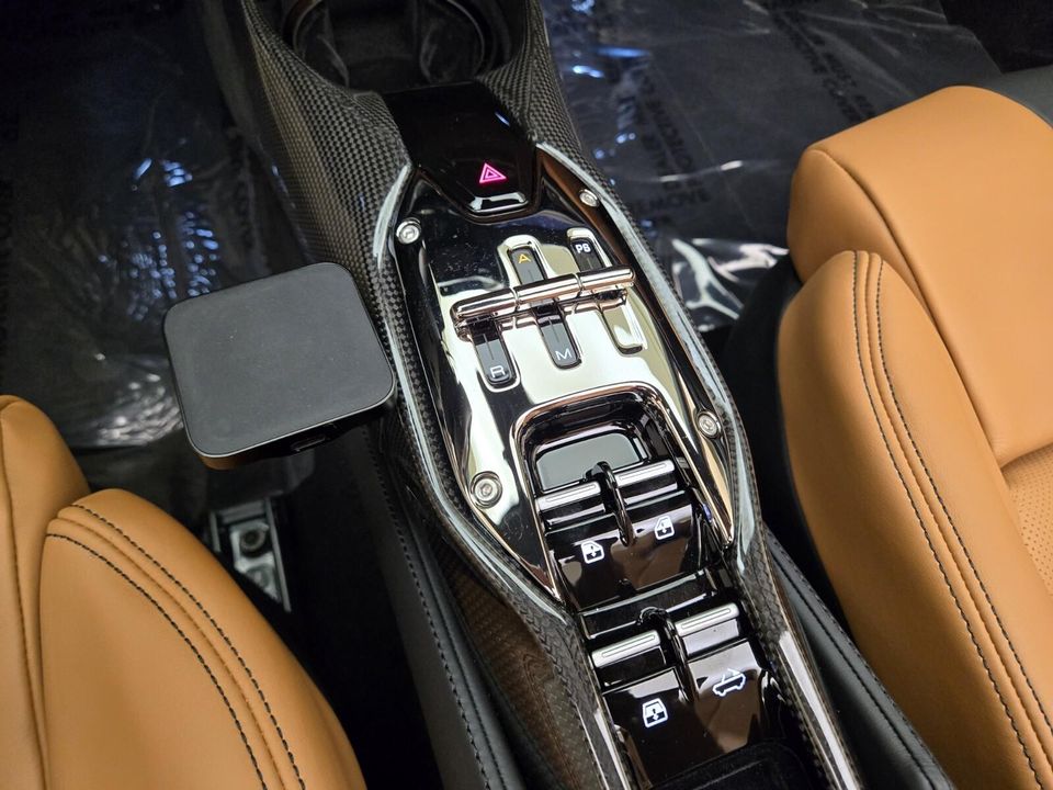 2023 Ferrari SF90 Spider