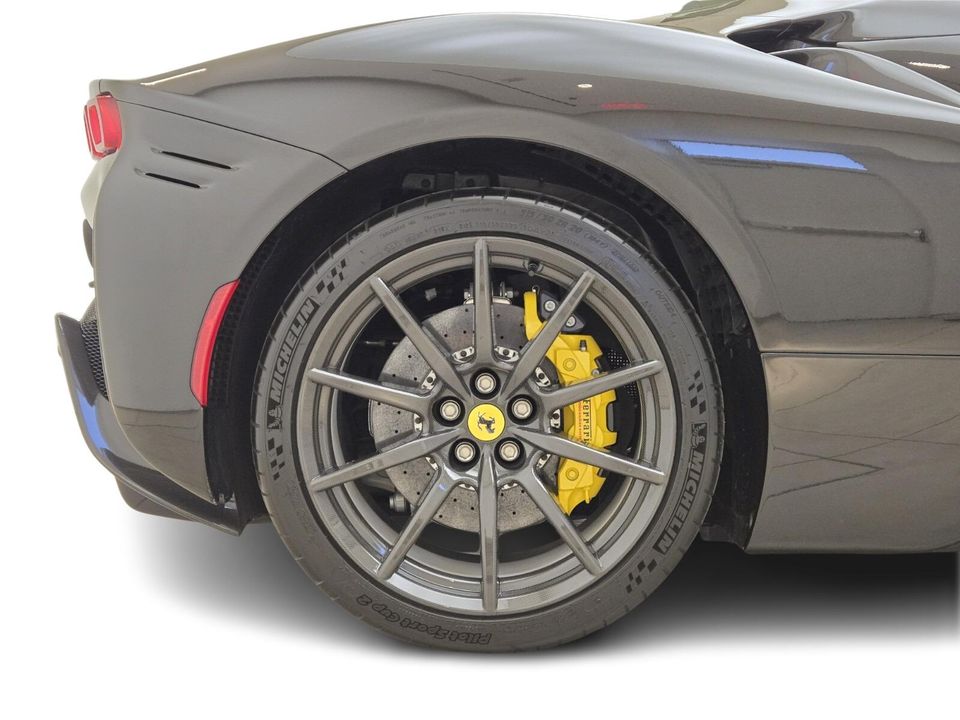 2023 Ferrari SF90 Spider