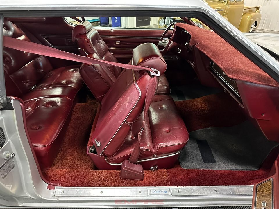 1975 Ford Thunderbird