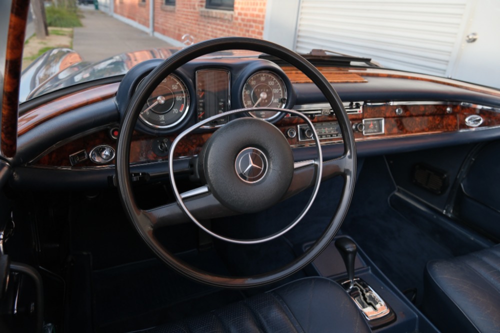 1971 Mercedes-Benz 280SE 3.5