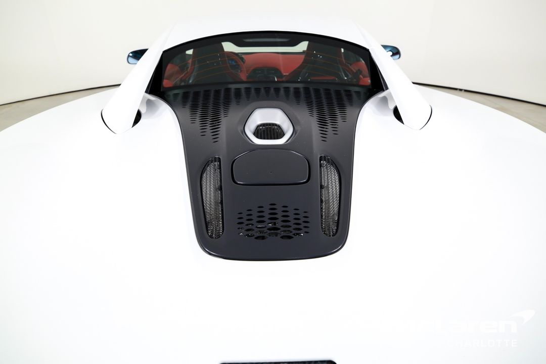 2025 McLaren Artura