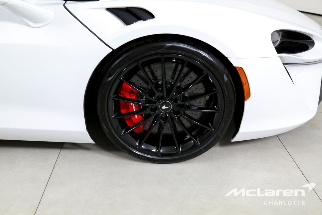 2025 McLaren Artura