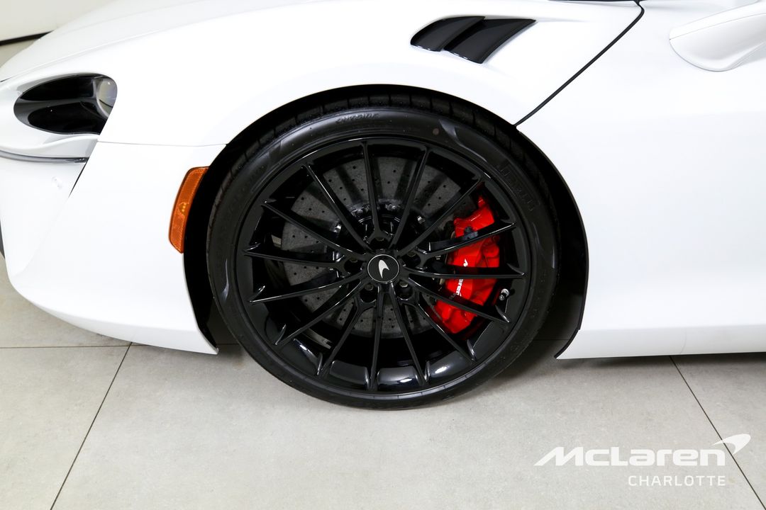 2025 McLaren Artura