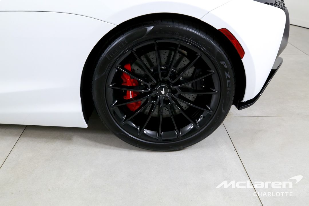 2025 McLaren Artura