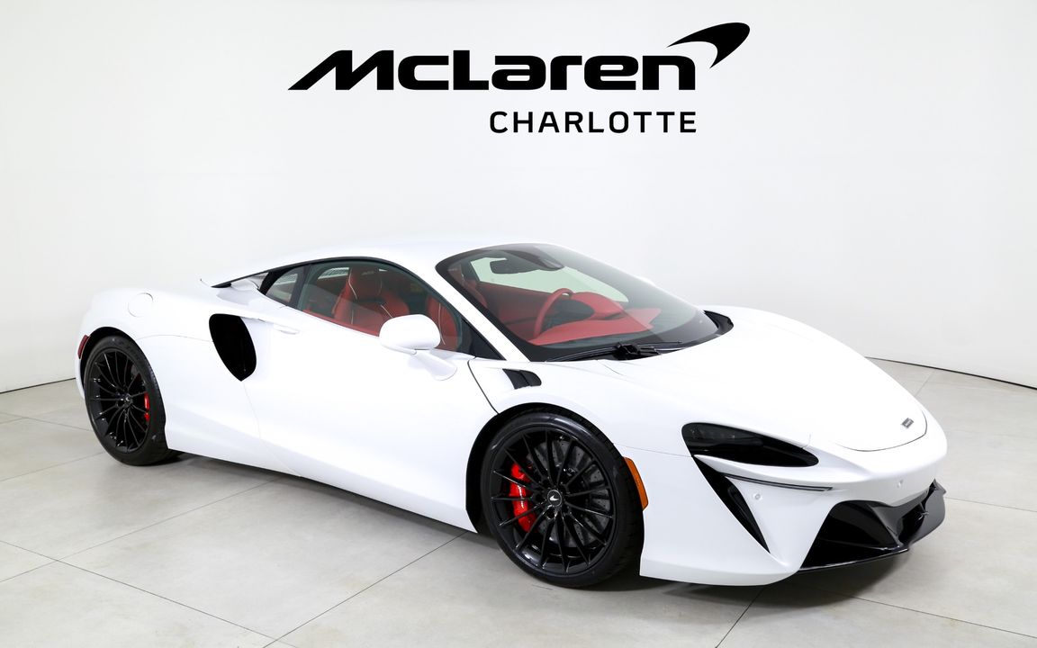 2025 McLaren Artura