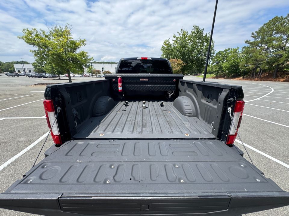 2017 Ford Super Duty F-350 DRW Platinum 4WD
