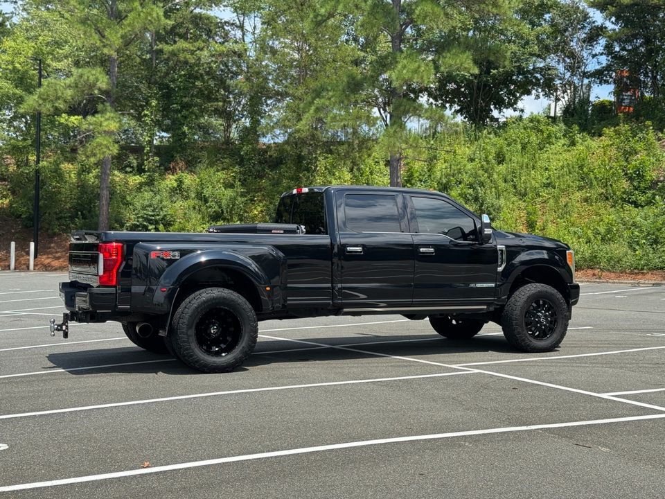 2017 Ford Super Duty F-350 DRW Platinum 4WD