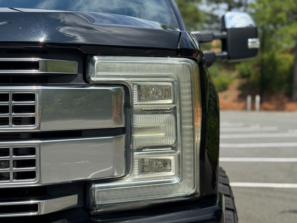 2017 Ford Super Duty F-350 DRW Platinum 4WD
