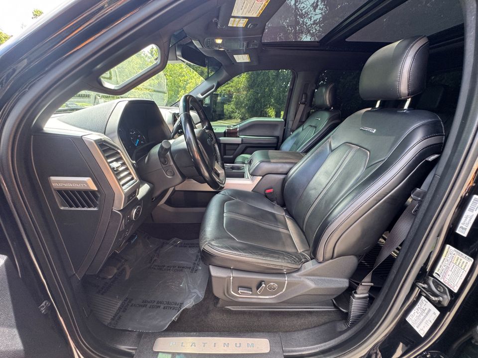 2017 Ford Super Duty F-350 DRW Platinum 4WD