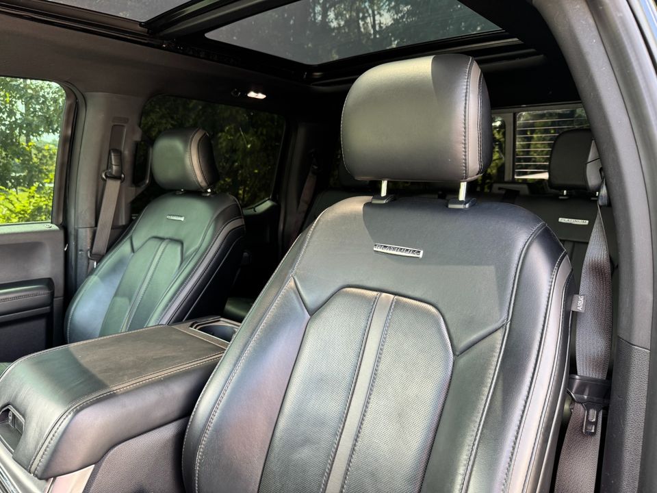 2017 Ford Super Duty F-350 DRW Platinum 4WD