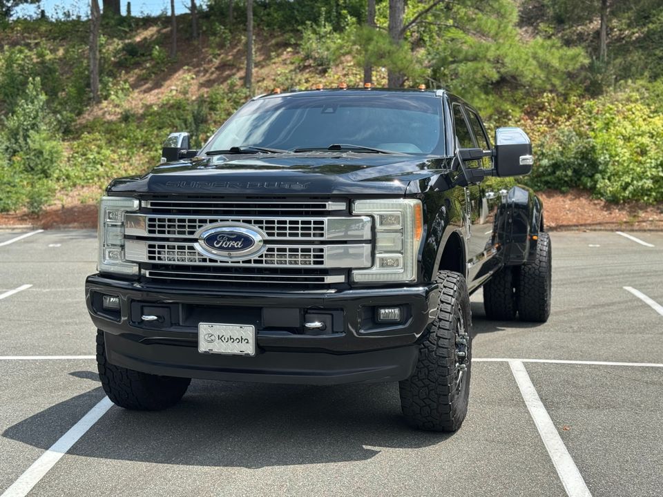 2017 Ford Super Duty F-350 DRW Platinum 4WD