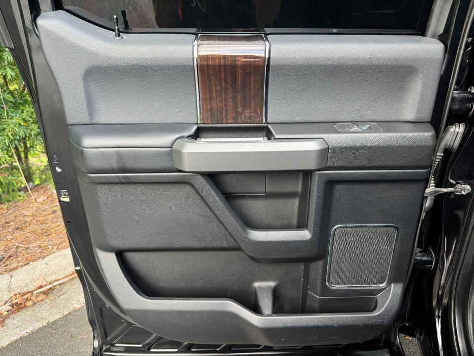 2017 Ford Super Duty F-350 DRW Platinum 4WD