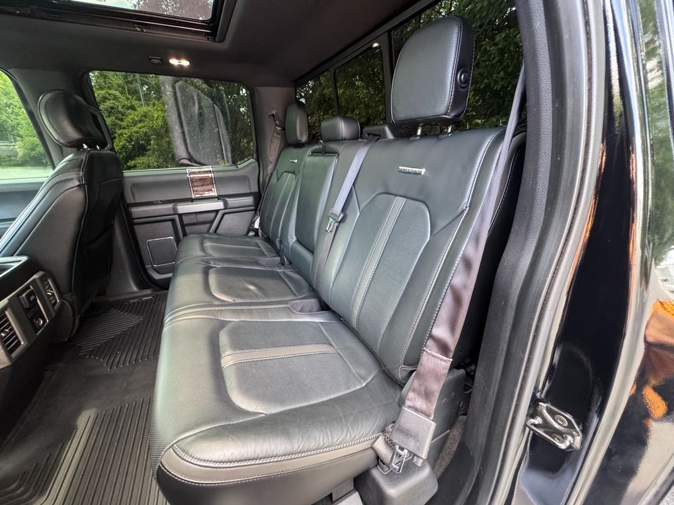2017 Ford Super Duty F-350 DRW Platinum 4WD
