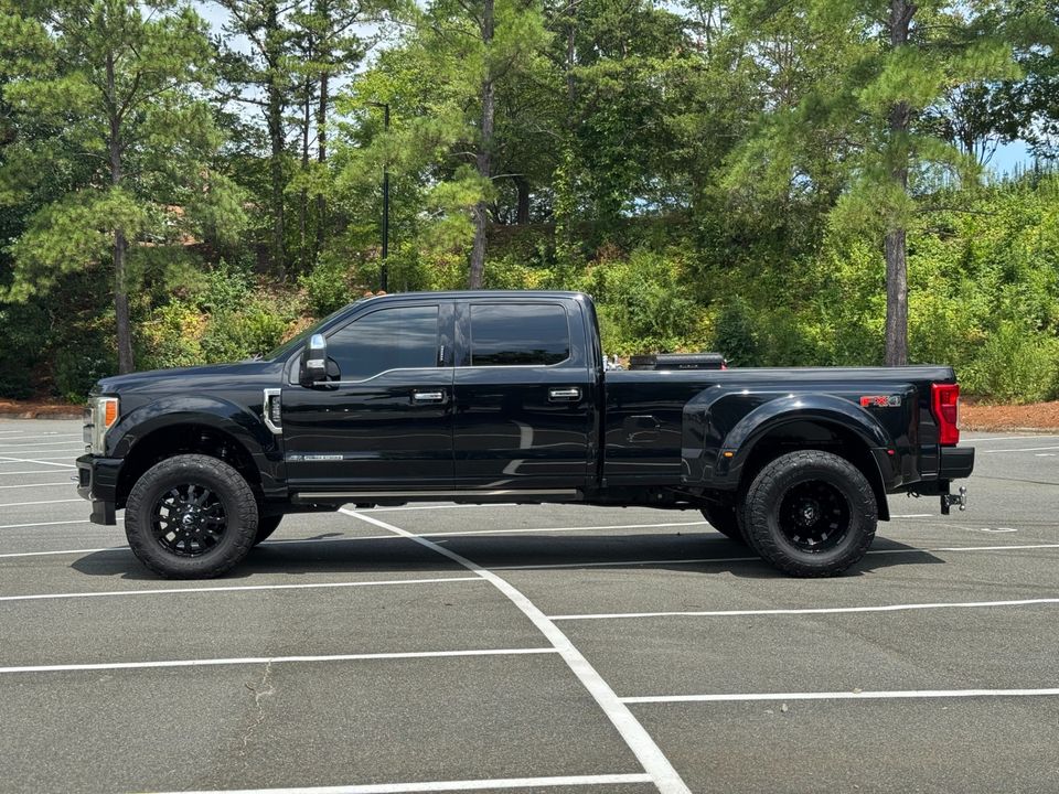 2017 Ford Super Duty F-350 DRW Platinum 4WD