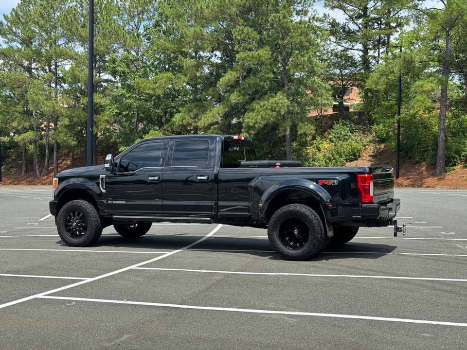 2017 Ford Super Duty F-350 DRW Platinum 4WD