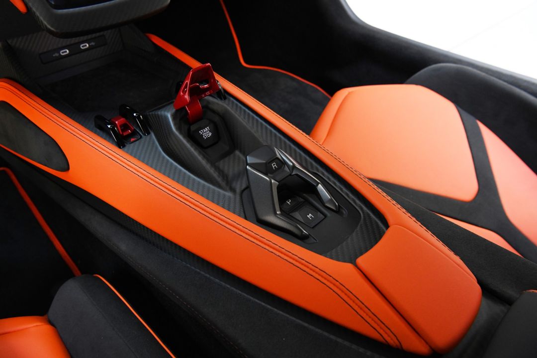 2025 Lamborghini Revuelto