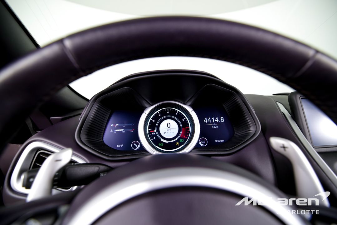 2020 Aston Martin DB11