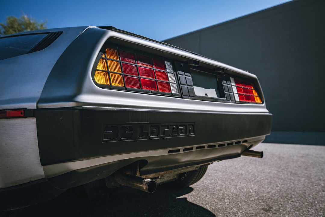 1981 DeLorean DMC-12