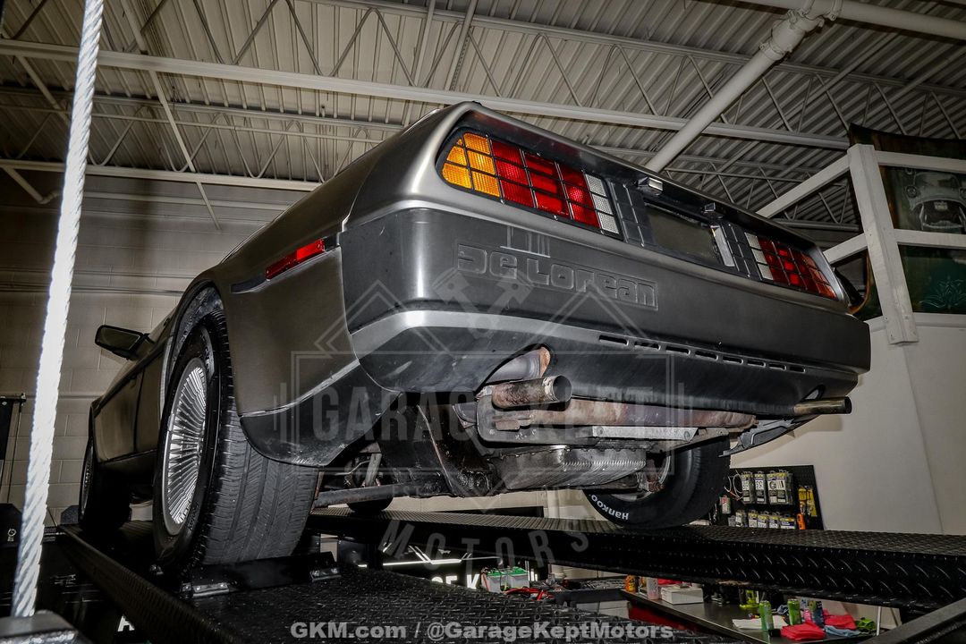 1981 DeLorean DMC-12