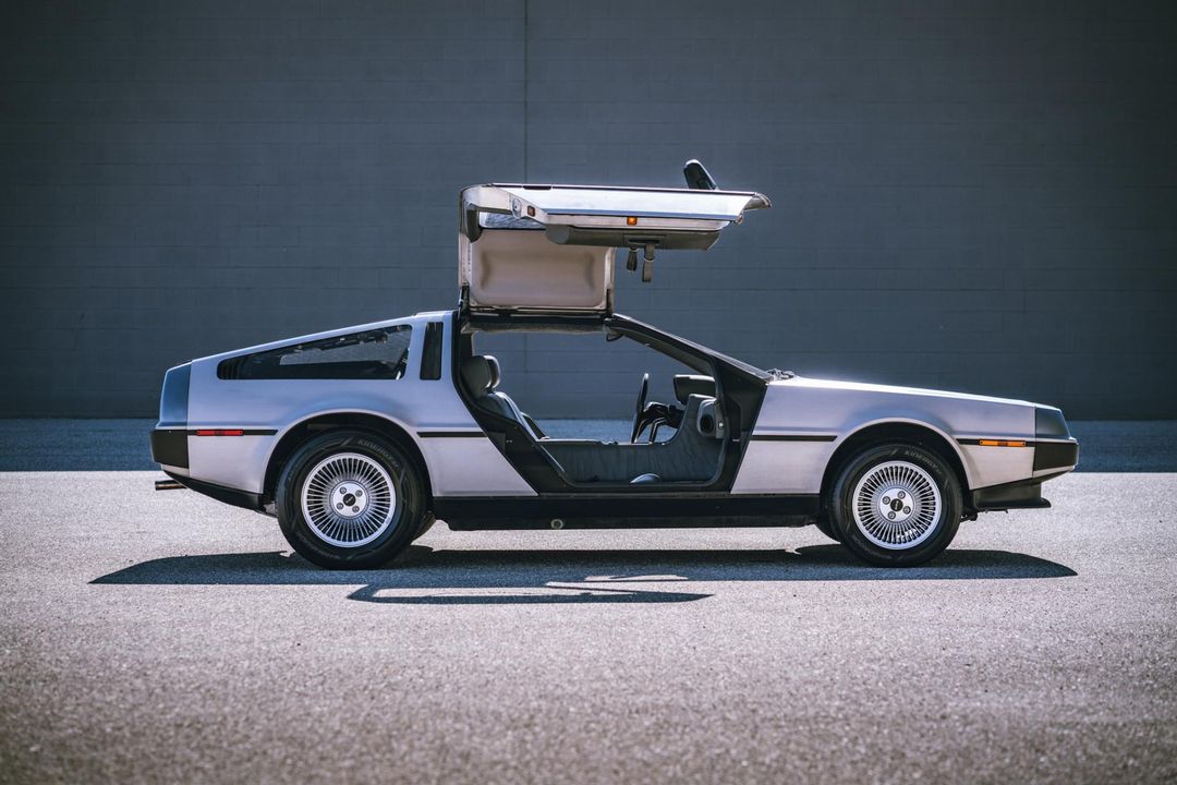 1981 DeLorean DMC-12