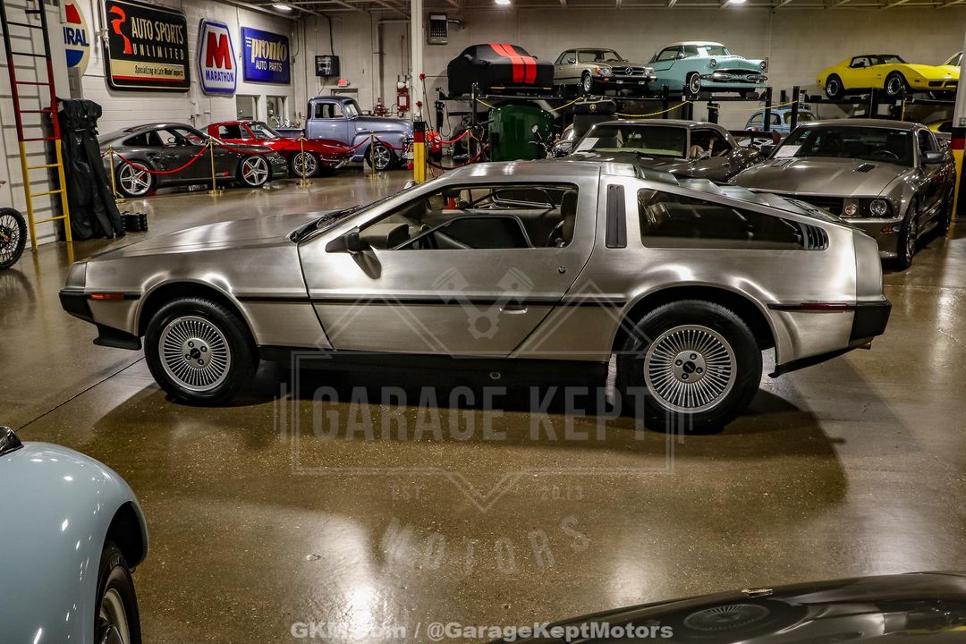 1981 DeLorean DMC-12