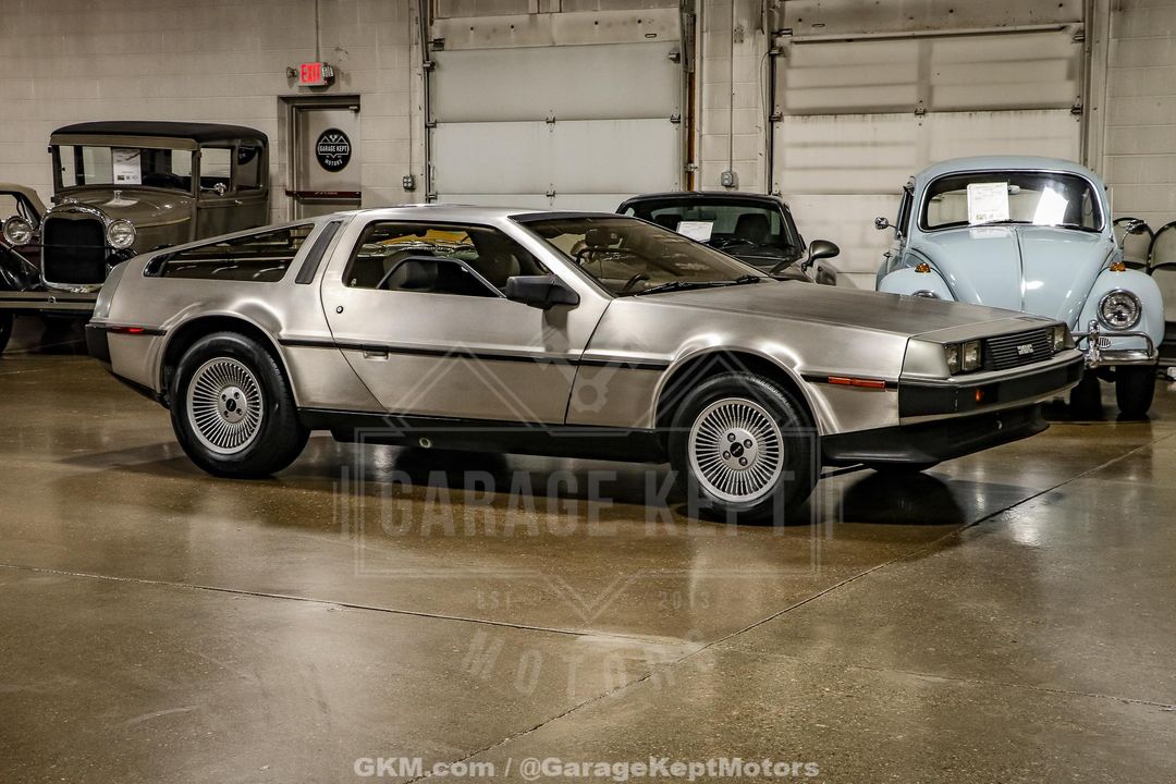 1981 DeLorean DMC-12
