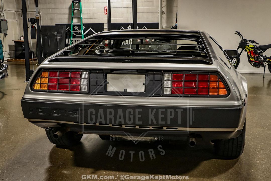 1981 DeLorean DMC-12