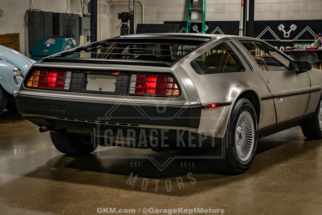 1981 DeLorean DMC-12