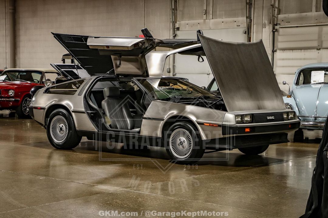 1981 DeLorean DMC-12
