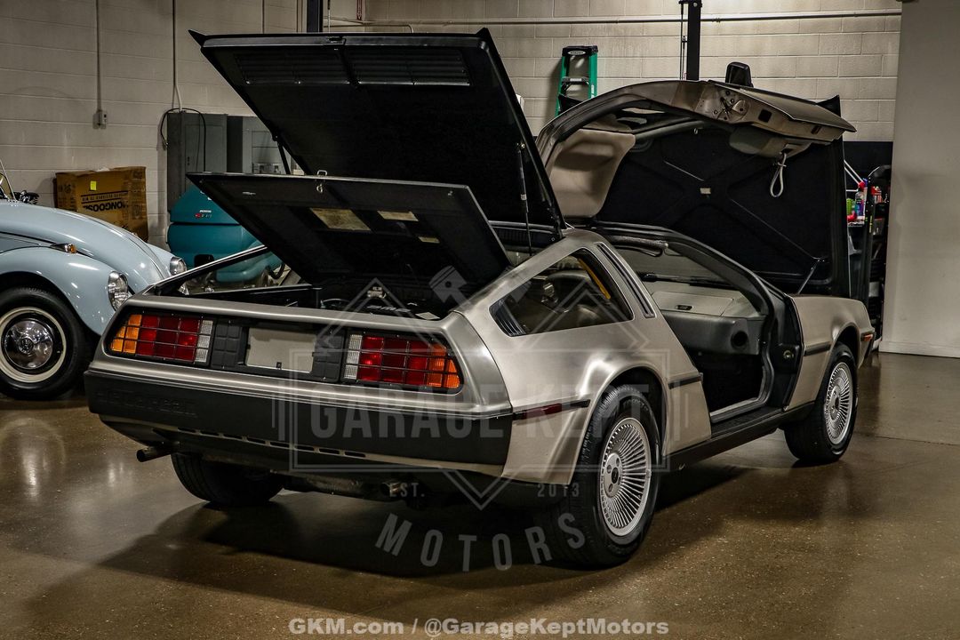 1981 DeLorean DMC-12