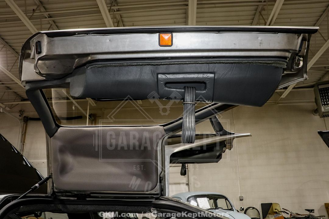 1981 DeLorean DMC-12