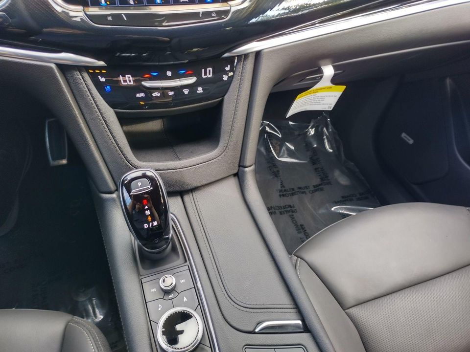 2024 Cadillac XT6