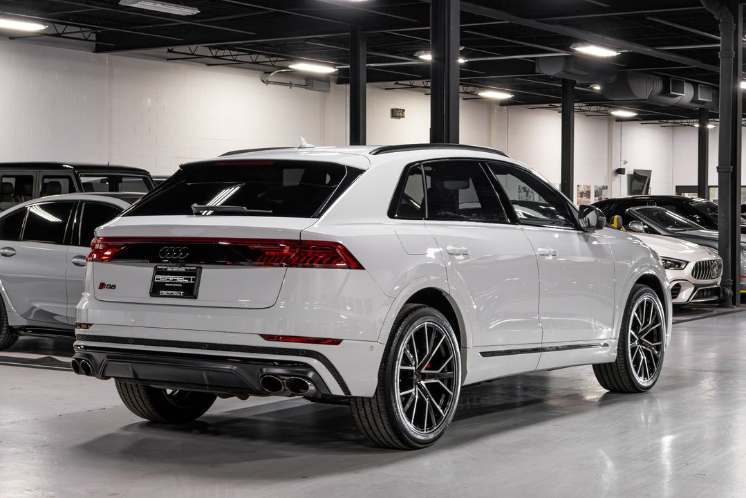2023 Audi SQ8