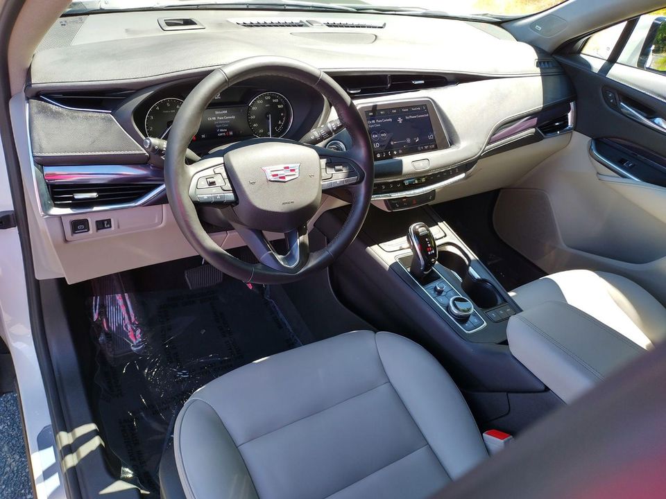 2023 Cadillac XT4
